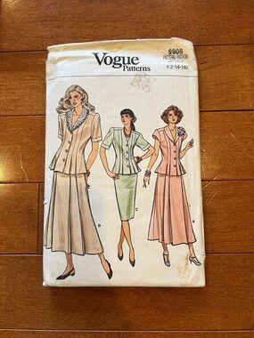 Vogue Pattern 9906 Womens Skirt and Top Sewing Pattern